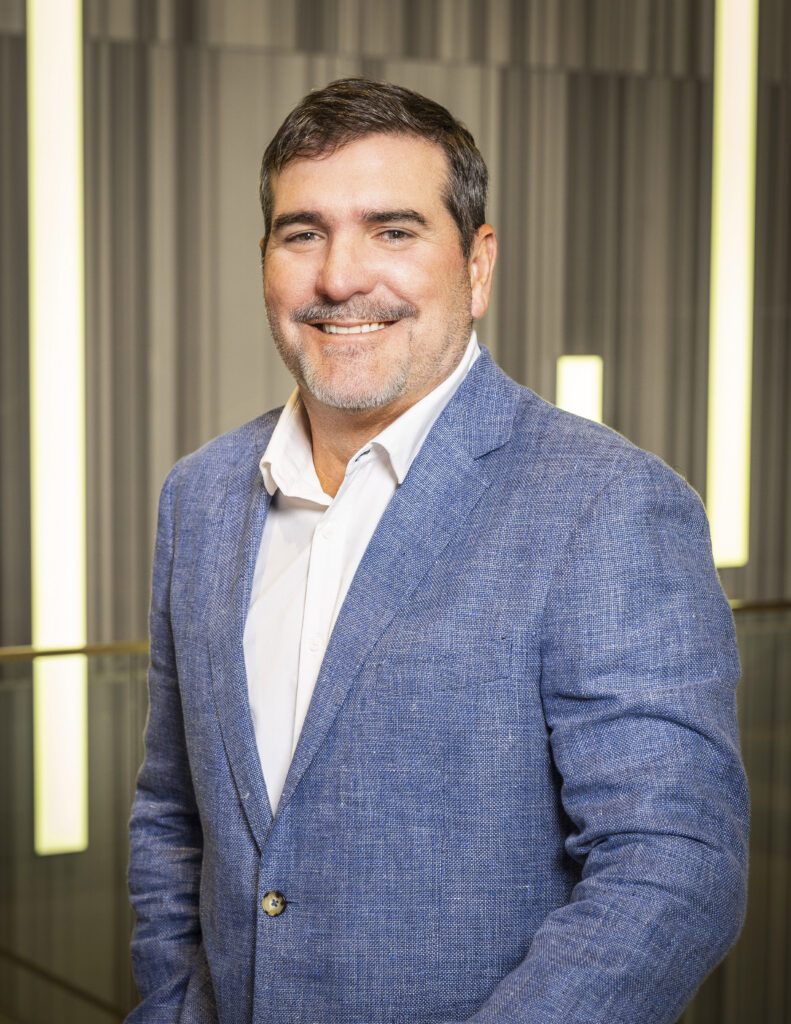 Jose Barreau headshot